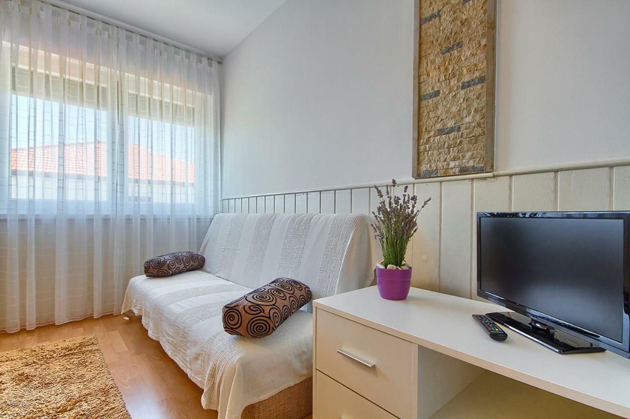 Apartment Cinzia Pula Exteriér fotografie